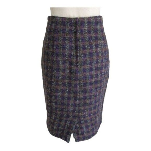 Ann Taylor Vintage Wool Boucle Plaid High Waisted Pencil Skirt - Picture 3 of 10